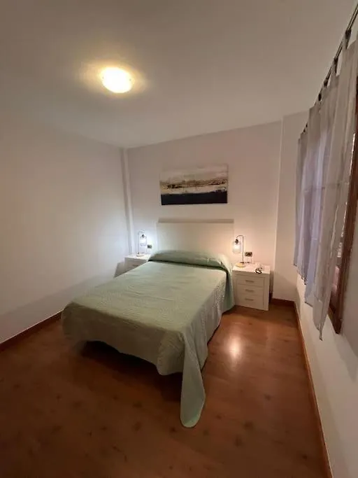 ロス・レアレホスCentro Toscal 3 Dorm Patio Cocinaアパートメント