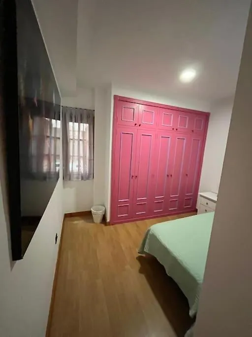 アパート ロス・レアレホスCentro Toscal 3 Dorm Patio Cocinaアパートメント スペイン