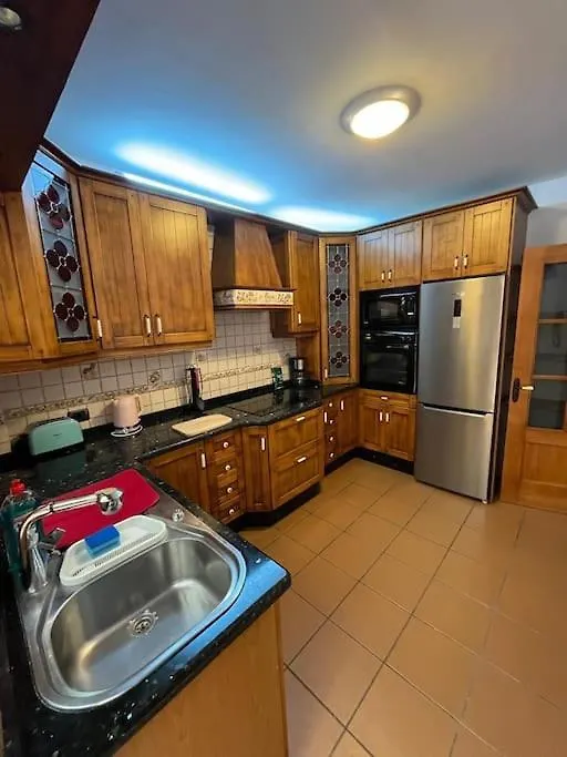 ロス・レアレホスCentro Toscal 3 Dorm Patio Cocinaアパートメント ロス・レアレホス